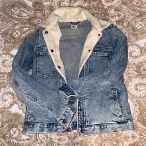 GAP sherpa denim jacket Small
